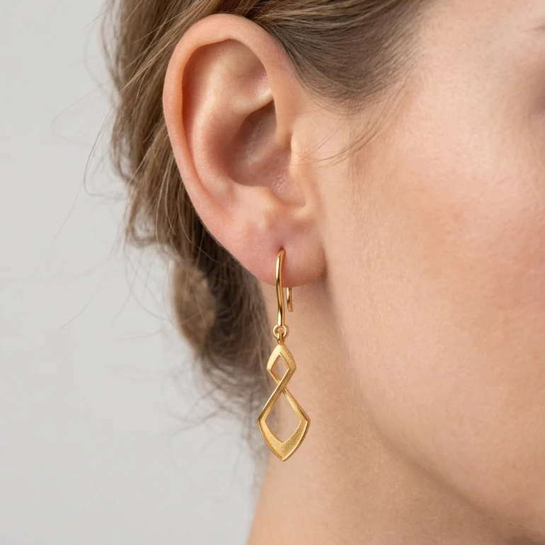 14KT Flow Twist Gold Drop Earrings – Elegant Wave Curve Design - Image 5