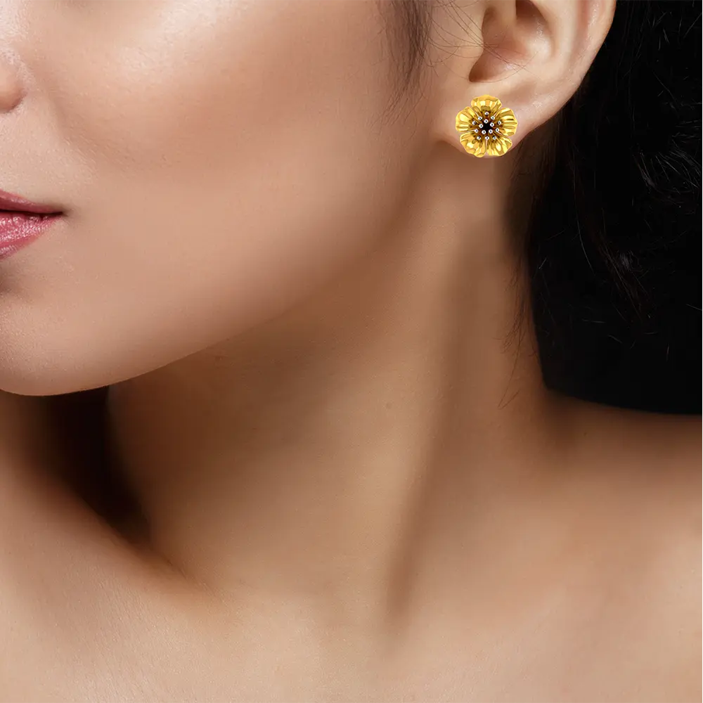 18k Beautiful Floral Studs With Gold Petals - Image 6