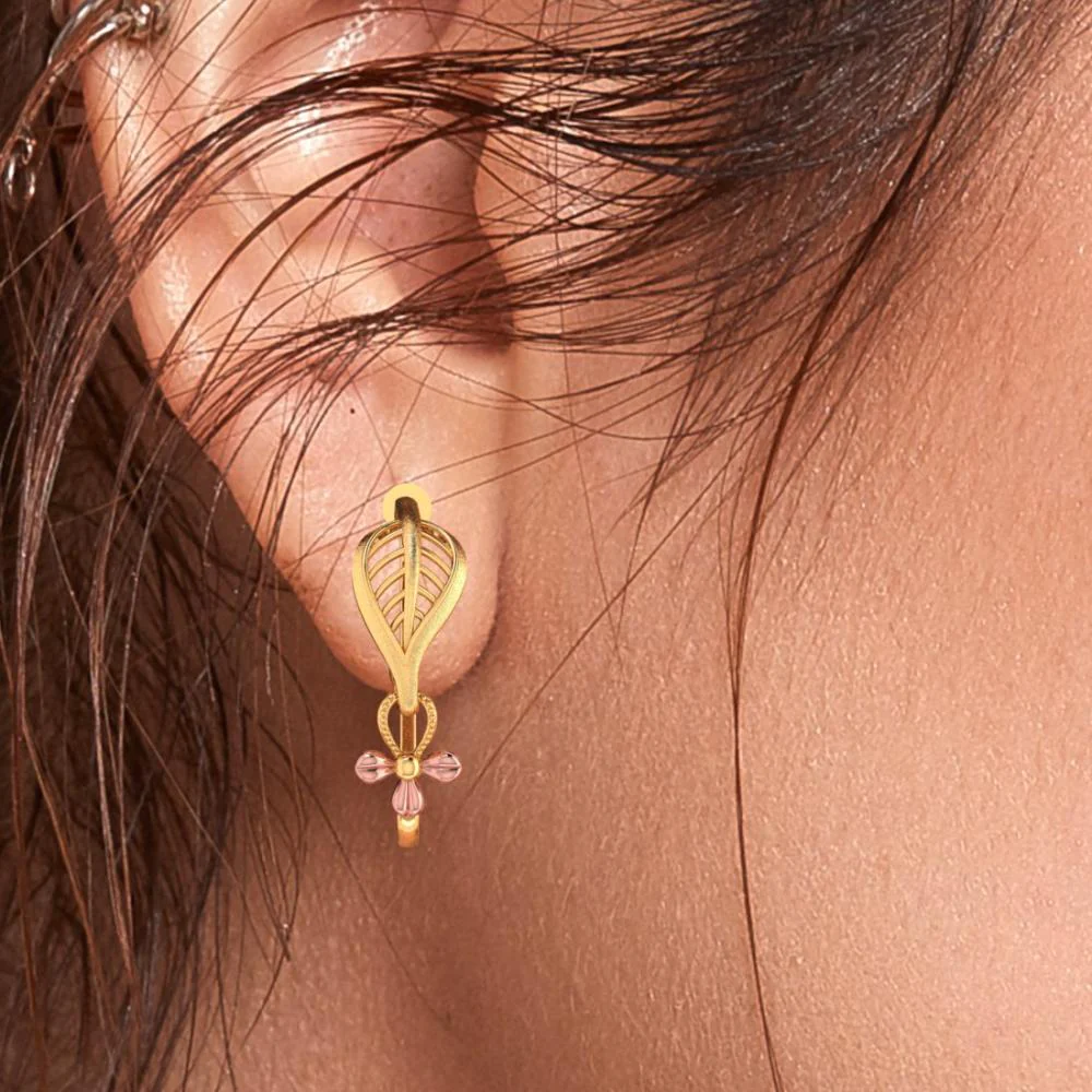 18k Delicate Earrings With Leafy Motif And A Yellow Gold Floral Pattern - Image 5
