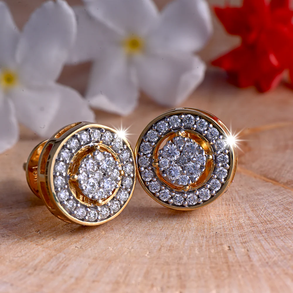 18k Elegant Diamond Stud Earrings - Image 5