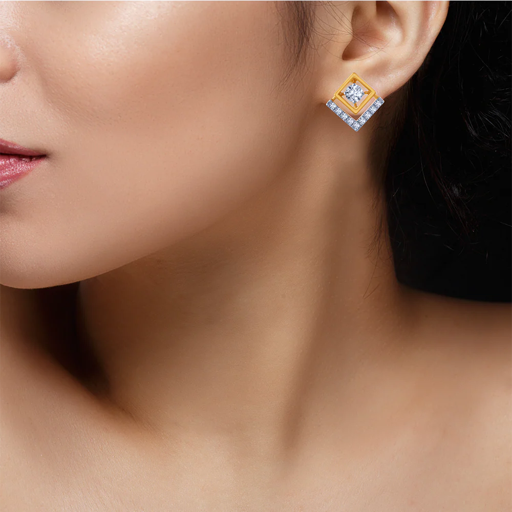 18k Square Shape Diamond Earring - Image 4