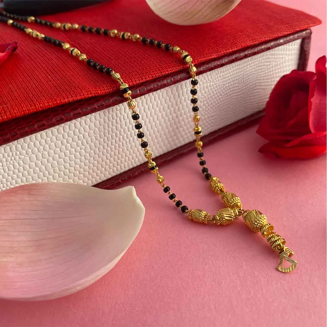 22K Gold Mangalsutra Connected Lanterns Design