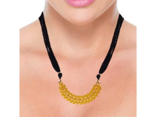 22k Symmetrical Leaf Pendant - Image 4