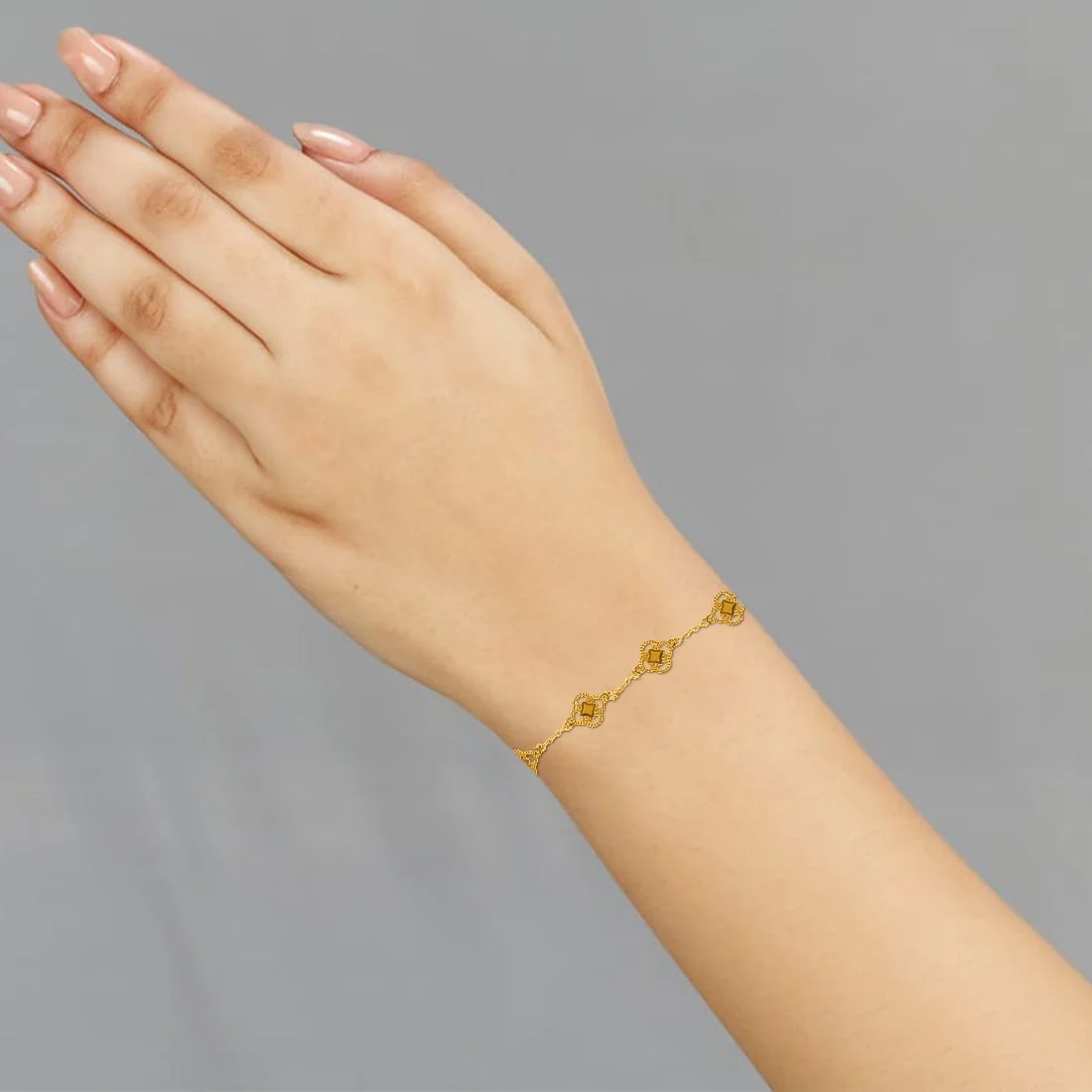 22KT (916) Delicate Gold Adjustable Bracelet with Quatrefoil Charms - Image 4
