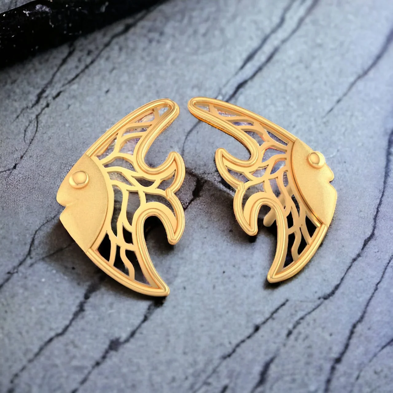 22KT (916) Yellow Gold Fish Stud Earrings With Intricate Cut-out Pattern - Image 2