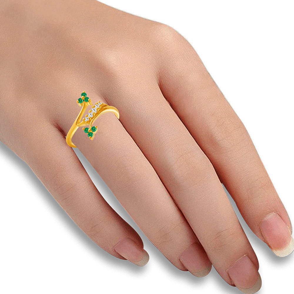 22KT Yellow Gold And American Diamond Ring For Women - Image 2