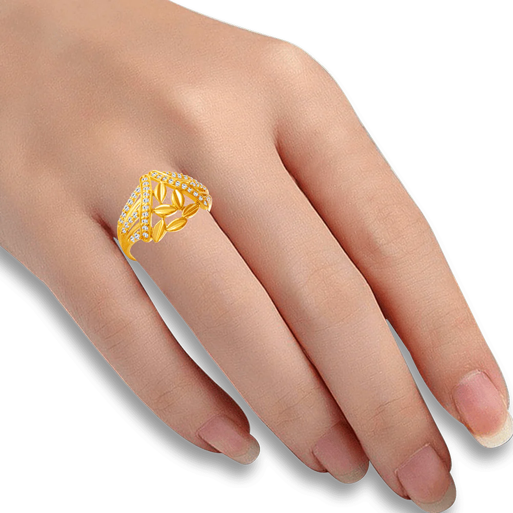 22KT Yellow Gold And American Diamond Ring For Women - Image 2