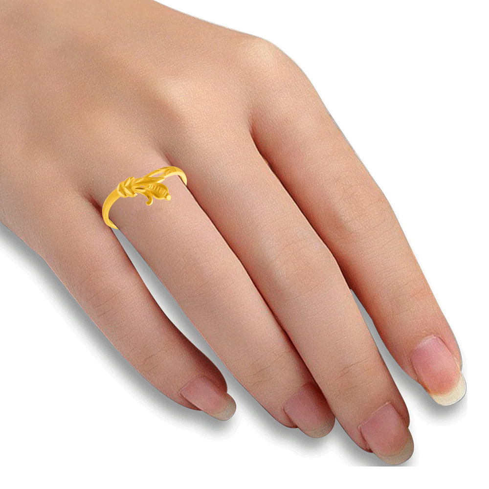 22KT Yellow Gold Ring For Women - Image 4