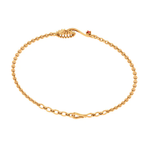 Elegant Filigree Gold Bracelet - Image 4