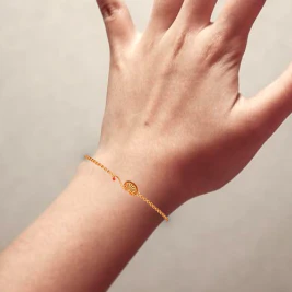 Elegant Filigree Gold Bracelet - Image 6