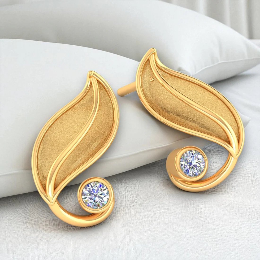 Leafora Glow 14KT (585) Yellow Gold and Certified Natural Diamond Stud Earrings