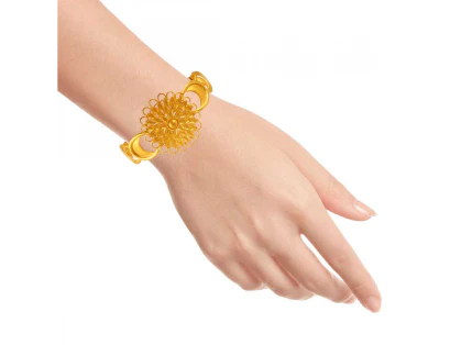 Lovely Round Shape 22k Gold Bangle With Intricate Detail - Image 4