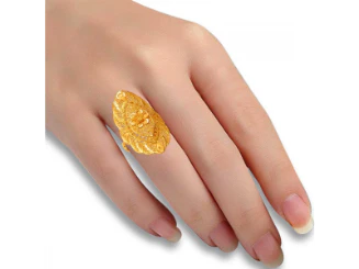 Majestic Stud Gold Ring - Image 4