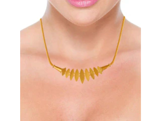 Modern Leaf Motif Gold Necklace - Image 4