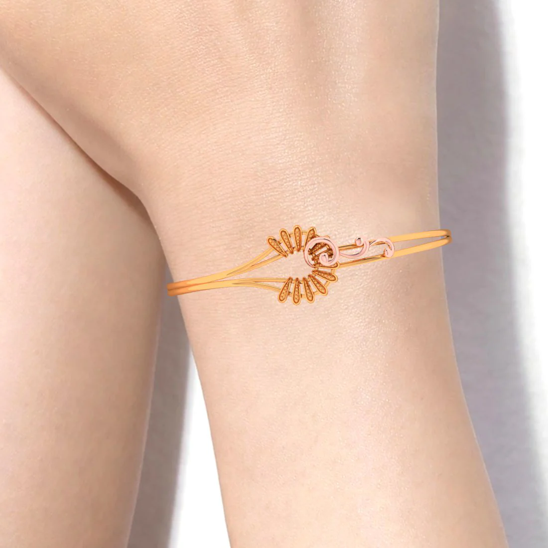 Unique Designed 14k Gold Bracelet - Image 5